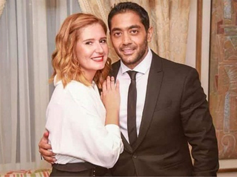 اضغط لمشاهدة الفيديو: حقيقة انفصال هنا شيحة وأحمد فلوكس، وما دخل بشرى؟